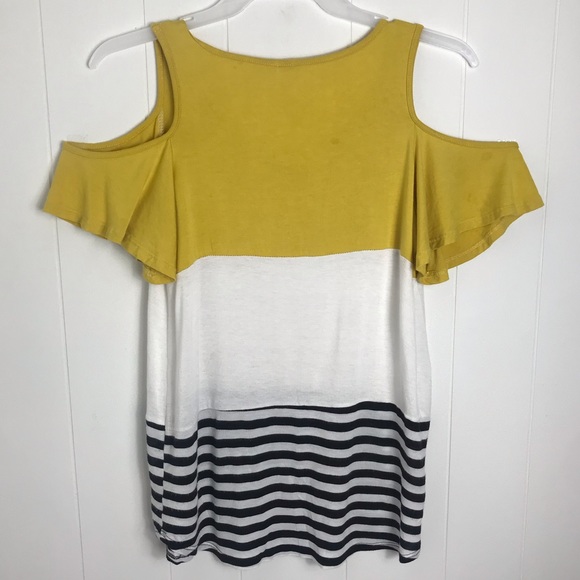 SUN & MOON Striped Color Block Cold Shoulder Tee - Picture 2 of 4